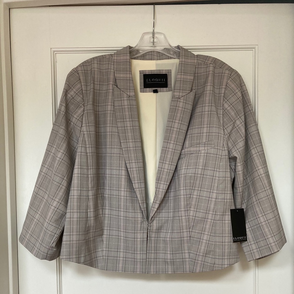 Cropped suit jacket